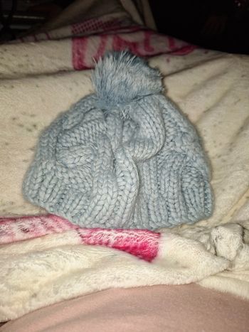 Bonnet enfant bon état