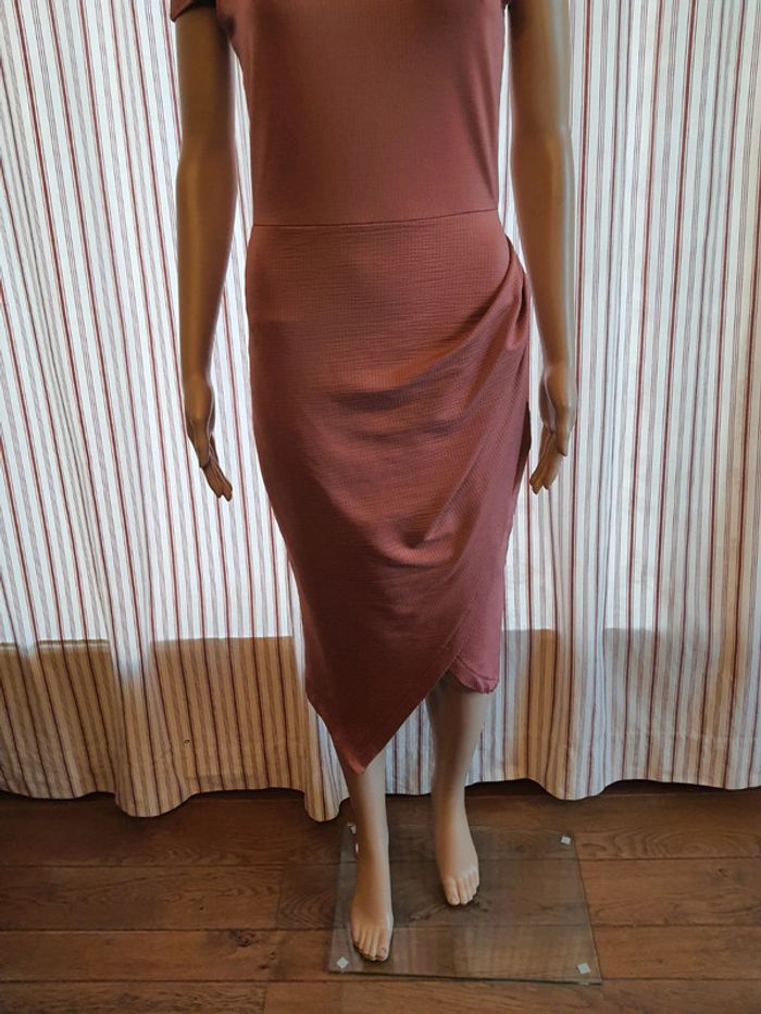 Jolie robe rose Lost Ink eu 38 fr 36 - photo numéro 3