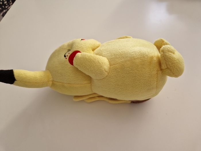 Peluche Pikatchu pokemon - photo numéro 3
