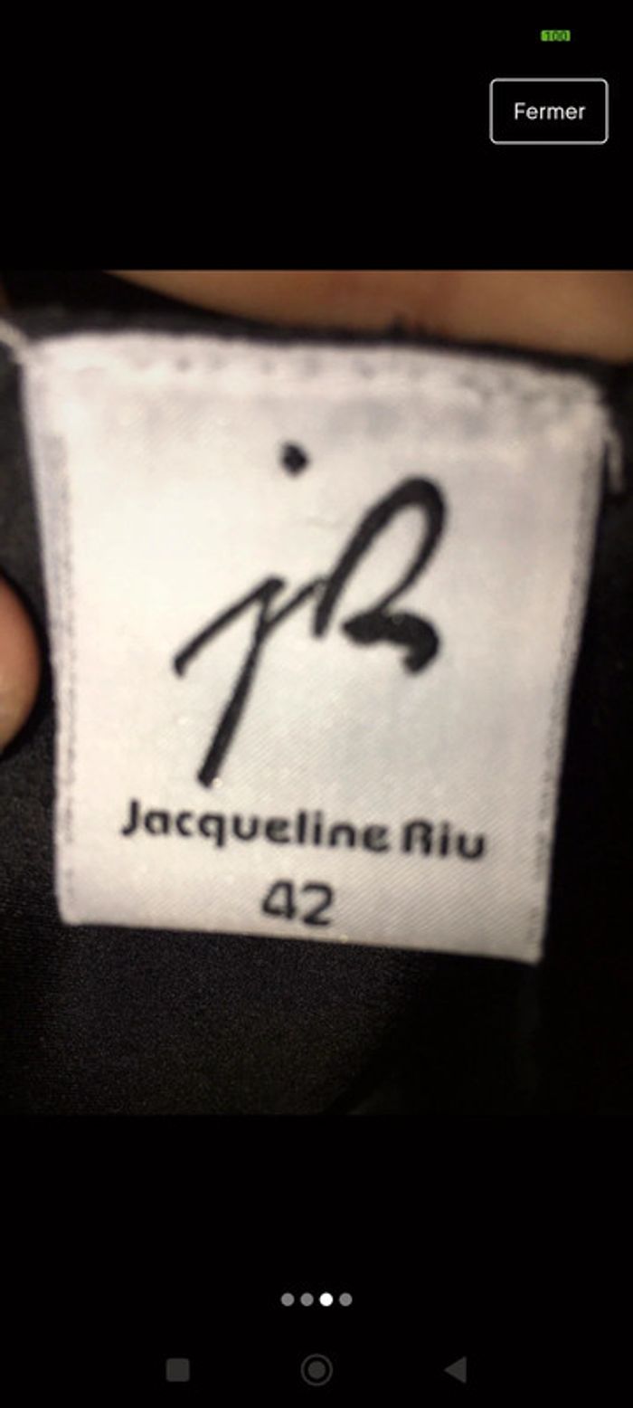 t-shirt manches courtes / blouse  satin noir jacqueline riu T42 - photo numéro 3