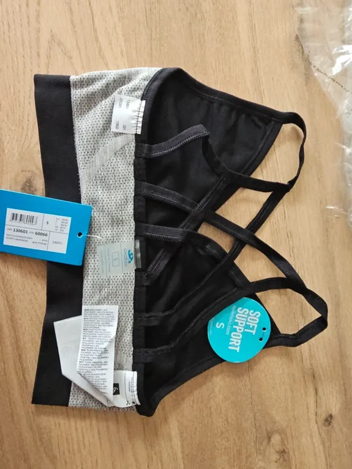 Brassière de sport réversible ODLO femme S noir Seamless - photo numéro 2