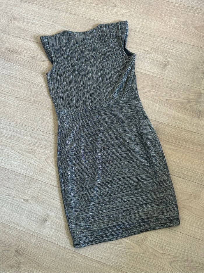 Robe argentée et dorée brillante à manches courtes Morgan taille XS jamais portée - photo numéro 8