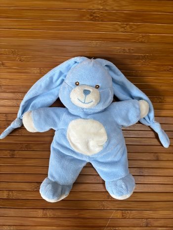 Doudou lapin bleu blanc grandes oreilles gipsy