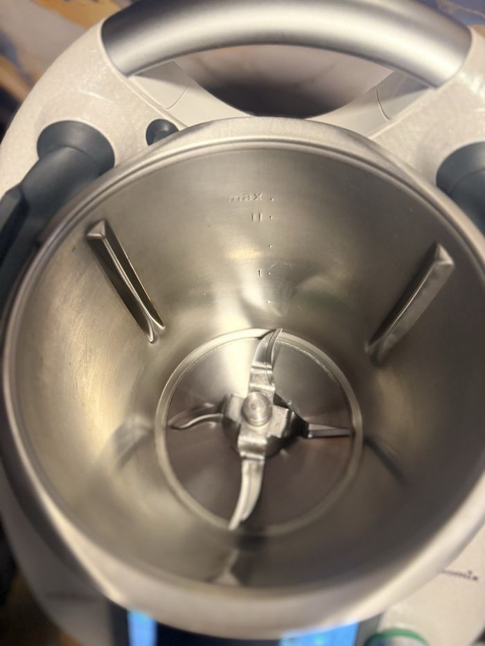 Thermomix TM6 avec Légumes Styler, Arbre, Coupe Spirale,Sac de transport 2 pièces , - photo numéro 3