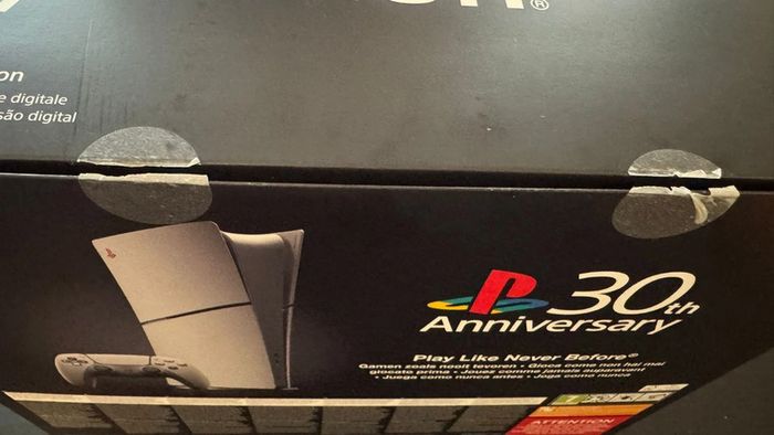 Console PS5 30th Anniversary - photo numéro 4