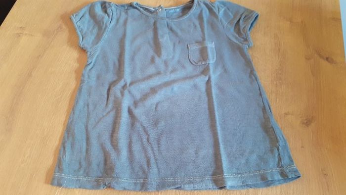 T-shirt bleu 24 mois