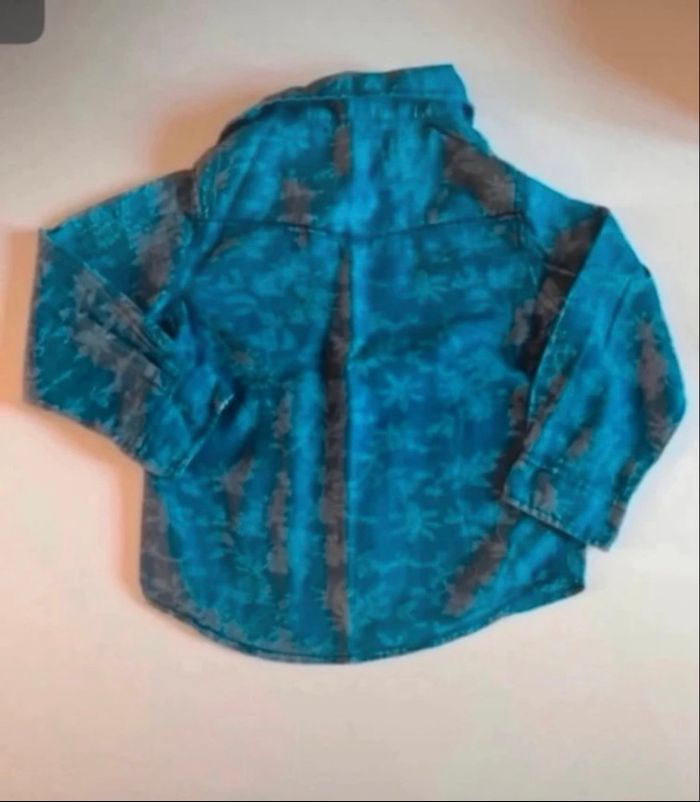 Chemise manches longues très bon état pour garçon taille 4 ans couleur bleu - photo numéro 4