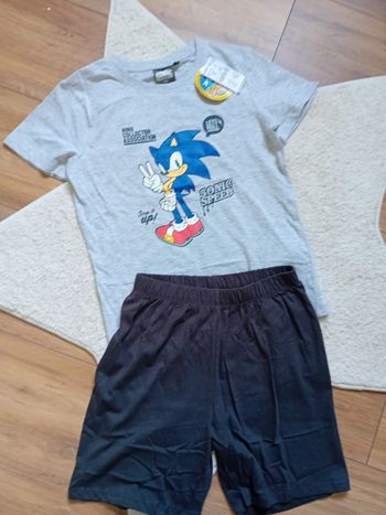 Pyjama sonic