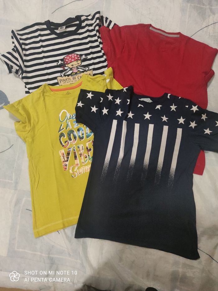 Lots de 4 teeshirt garçons taille 12 /14 ans
