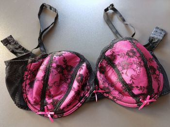 Soutien gorge, rose et noir, Immoderata, 95C