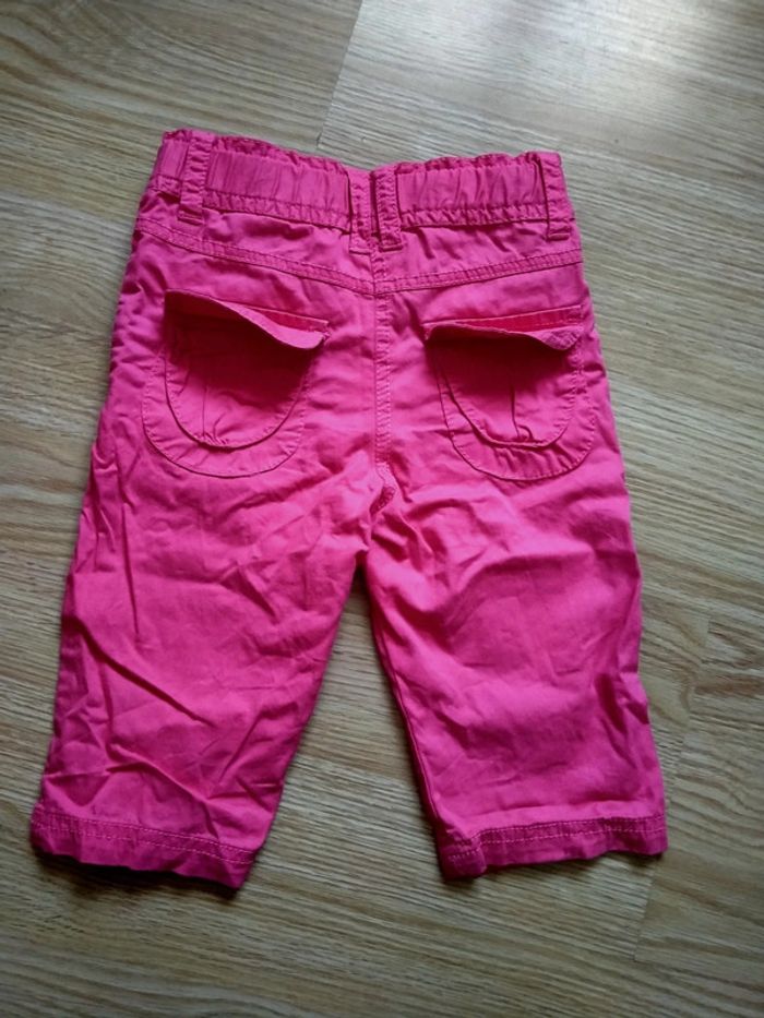 Panta court rose. U collection.
Taille 3 ans - photo numéro 7