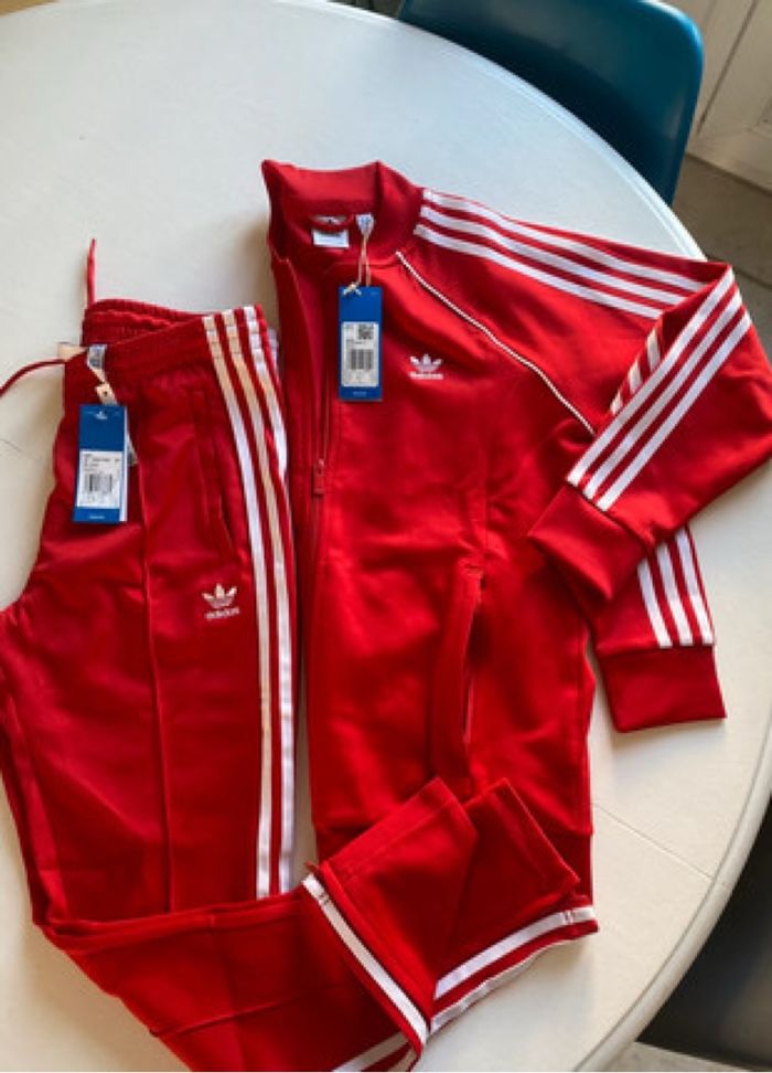 Survêtement adidas