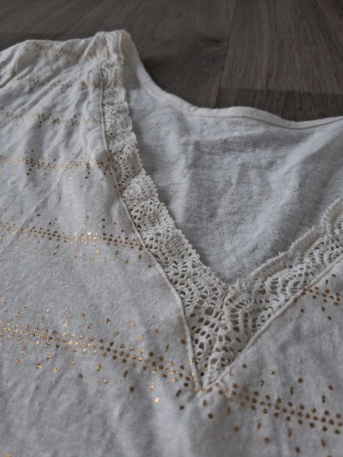 T-shirt ouvert dans le dos - photo numéro 6