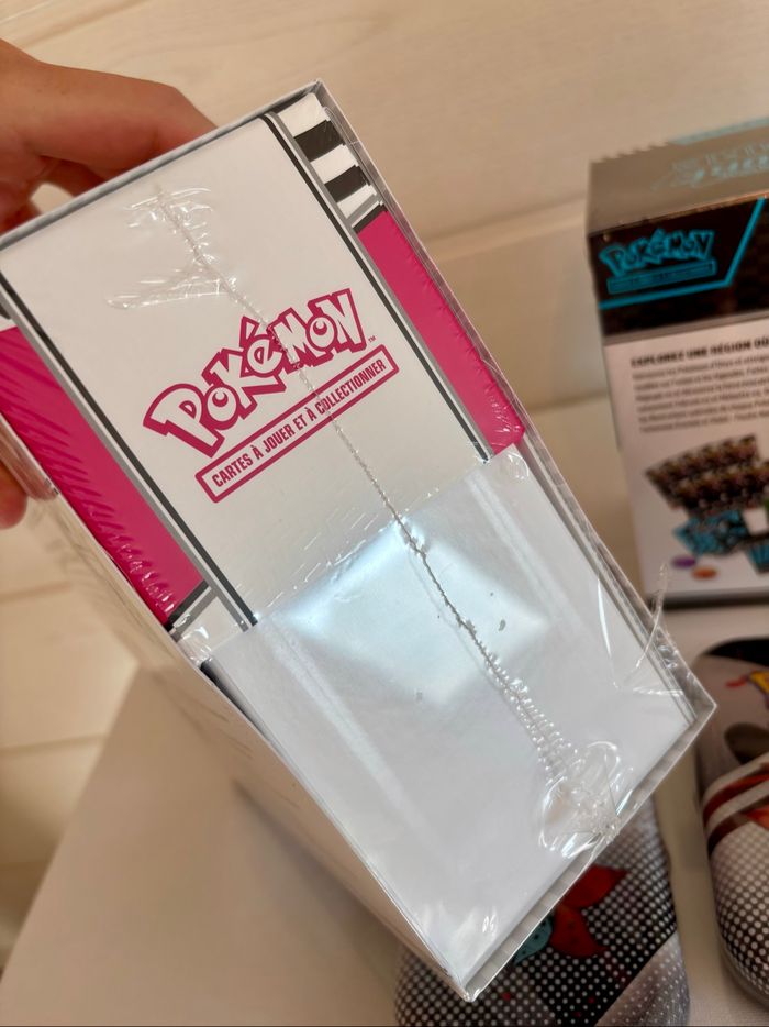 Lot ETB et Tin Pokémon 10.5 - photo numéro 7