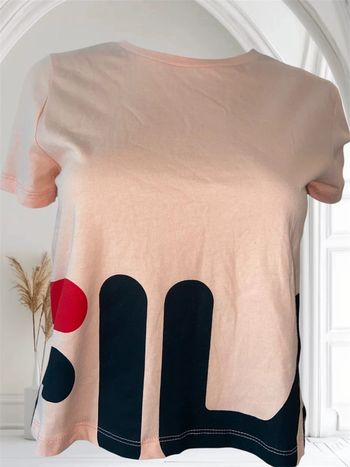 🌼T shirt crop top Fila🌼