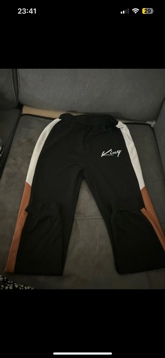 Pantalon style jogging