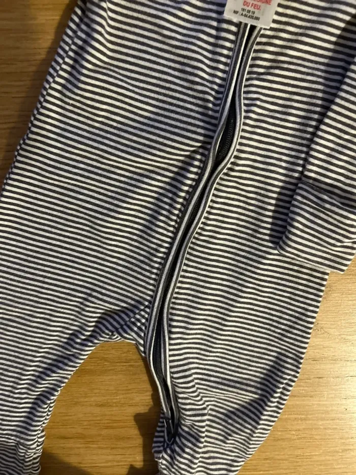 Pyjama 1 pièce DIM zippé 6 mois - photo numéro 3
