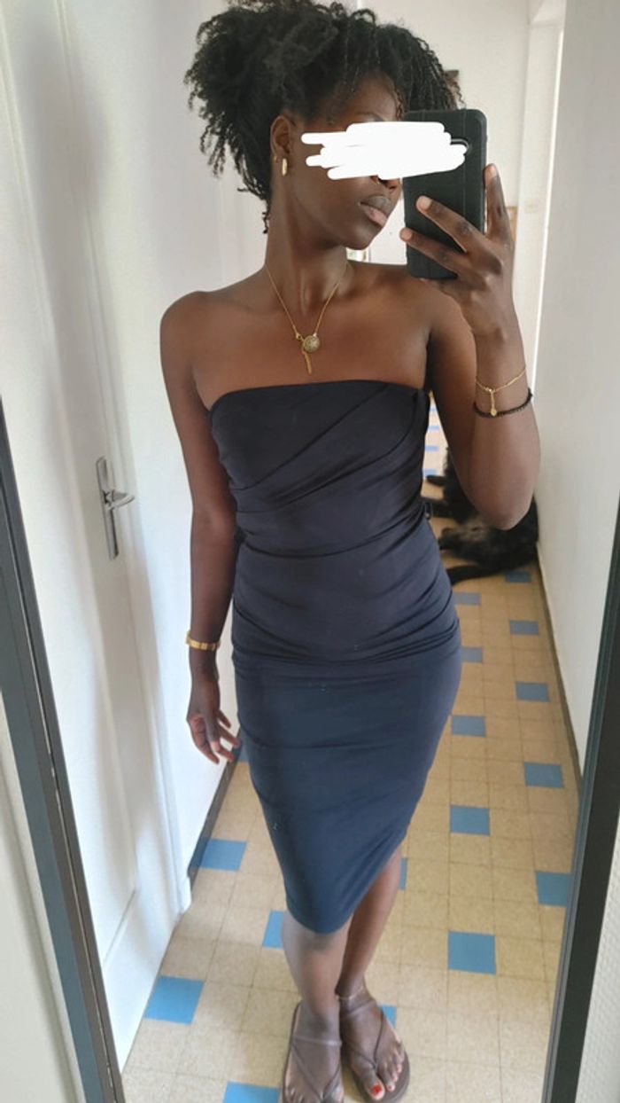 Magnifique robe bustier couleur bleu foncé longue - photo numéro 2