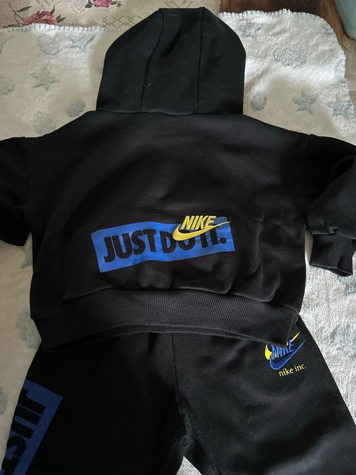 Ensemble Nike - photo numéro 4