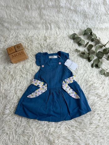 Robe bleue avec ceinture fleurie taille 6 mois Marese