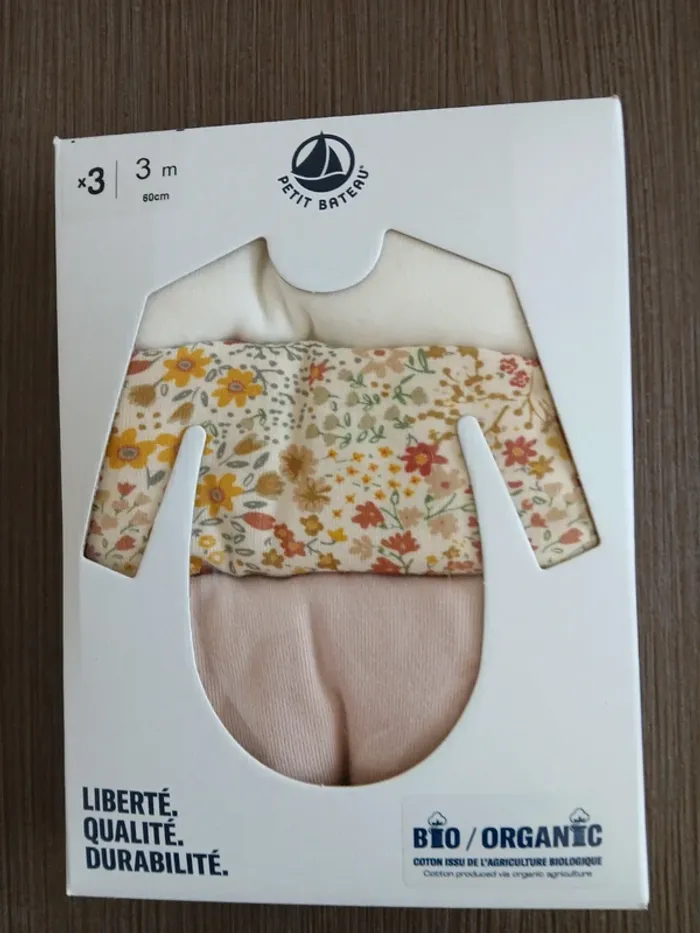 Lot de trois bodies manches longues petit bateau 3 mois - photo numéro 2