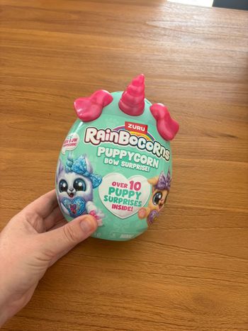 Œuf surprise rainbocorns