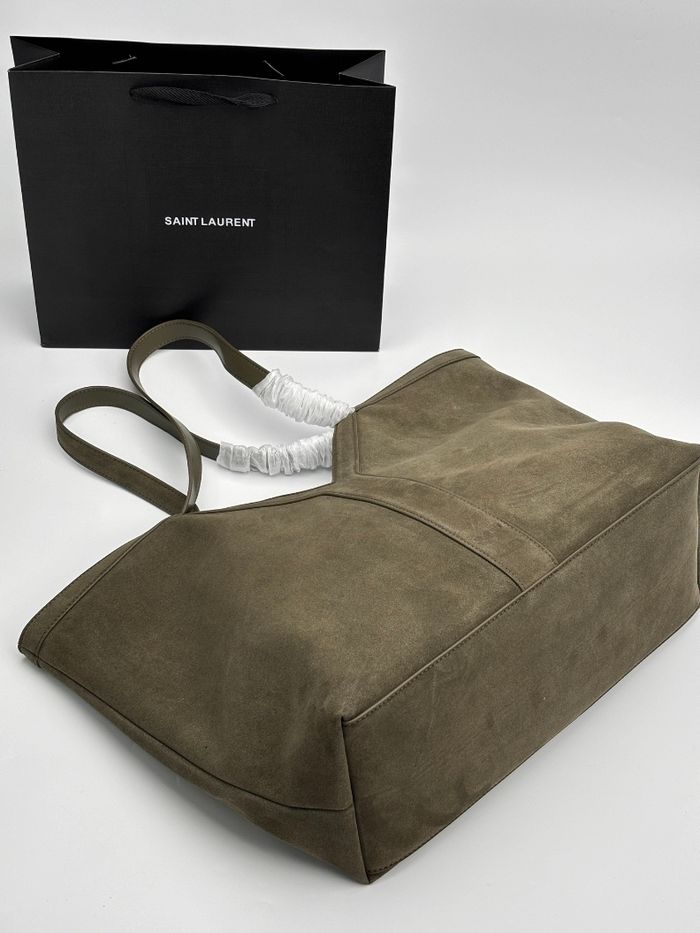 Yves Saint Laurent - photo numéro 6