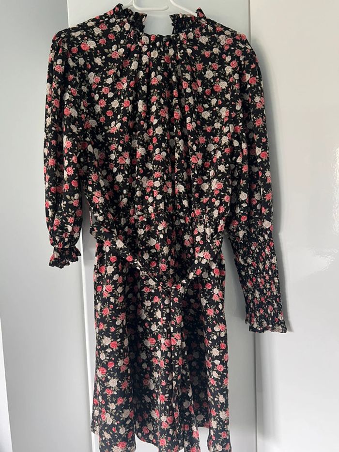 Robe noir taille L