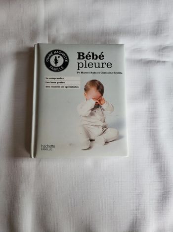 Livre bébé pleure