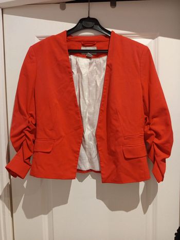 🔝 Veste blazer courte manches ¾ froncées H&M rouge taille EUR 42 en polyester viscose et elasthanne
