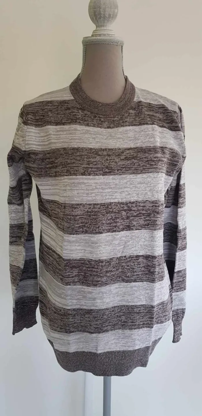 Pull rayé chaud - photo numéro 2