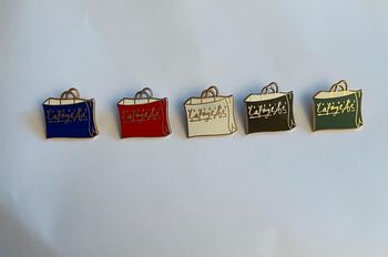 Lot de 5 pins  / pin’s Galeries Lafayette