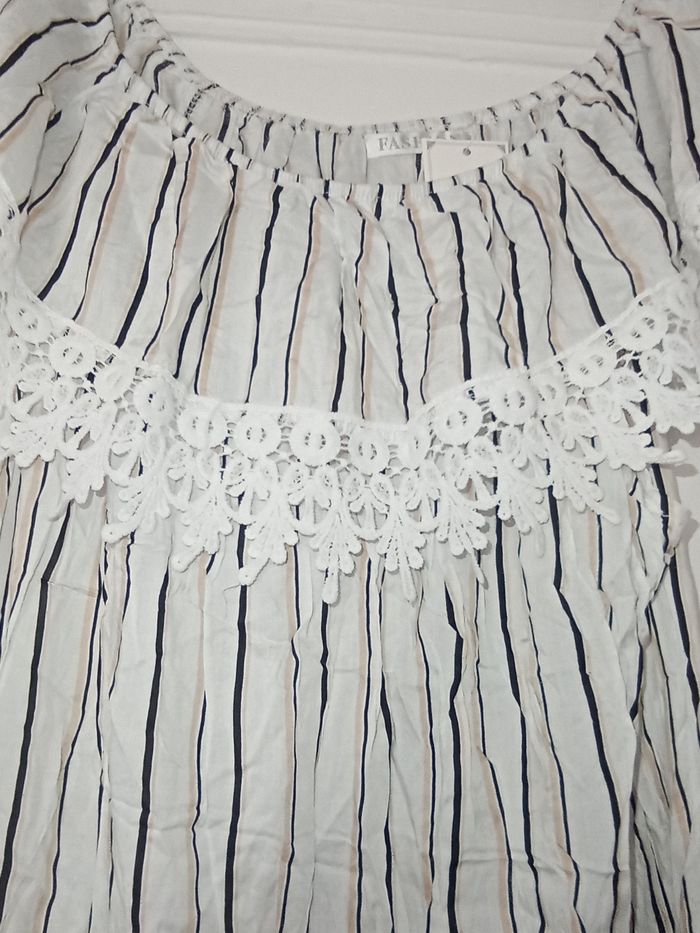 Robe col rond frou frou - photo numéro 2