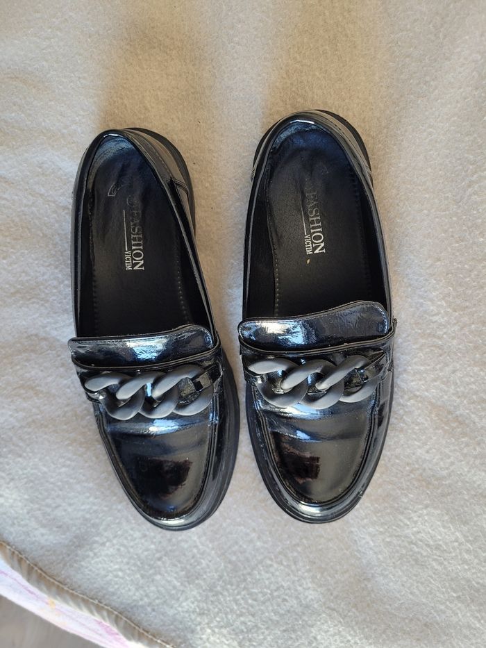 mocassins noirs vernis taille 39 - photo numéro 8