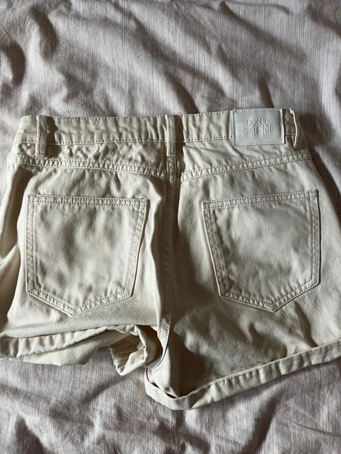 Short beige - photo numéro 2
