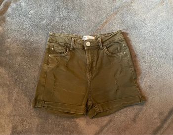 Short kaki