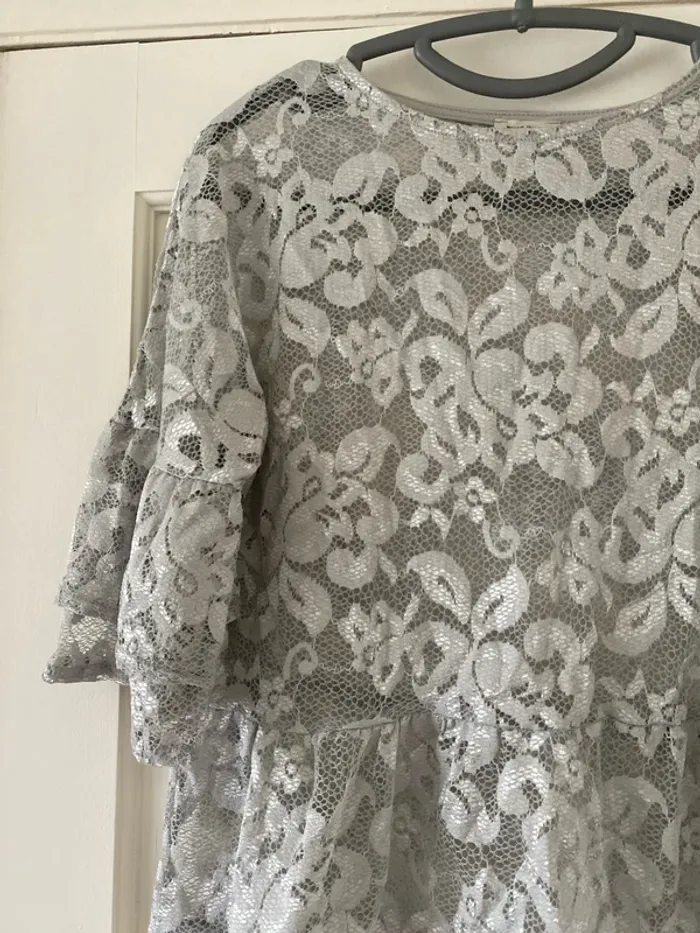 River island lace top