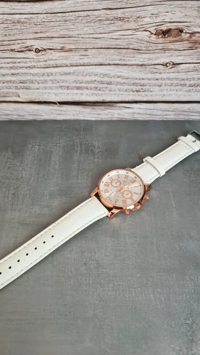 Montre couleur - photo numéro 2