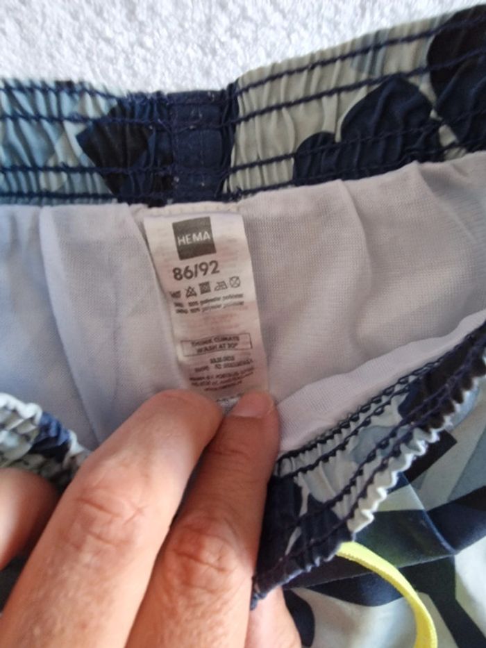 Maillot de bain 24 mois / 2 ans - photo numéro 3