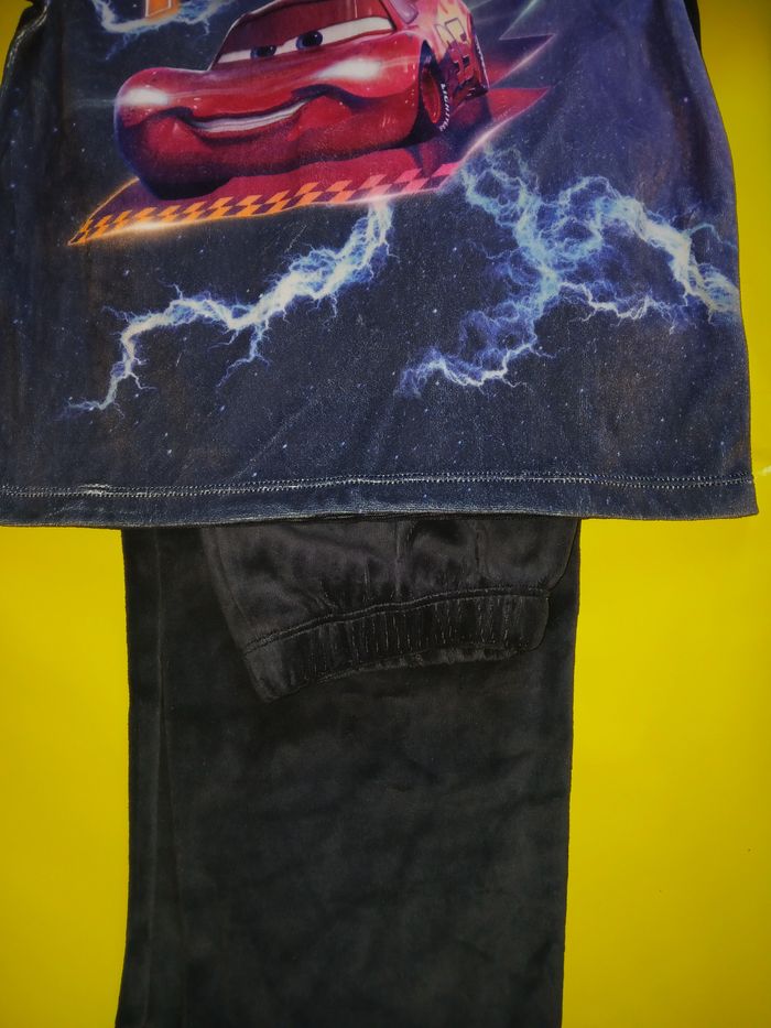 ensemble pyjamas en velours dsiney cars 5/6 ans - photo numéro 3