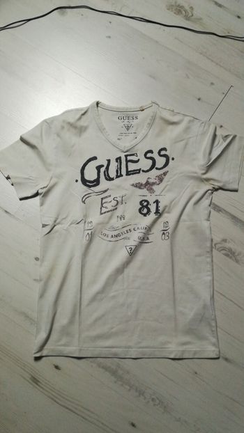 T-shirt Guess col V