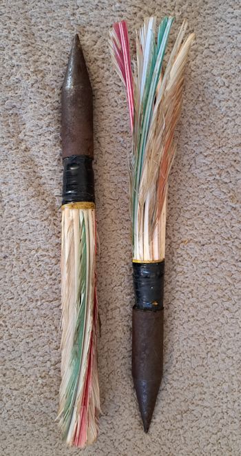 Paires d'anciens javelots