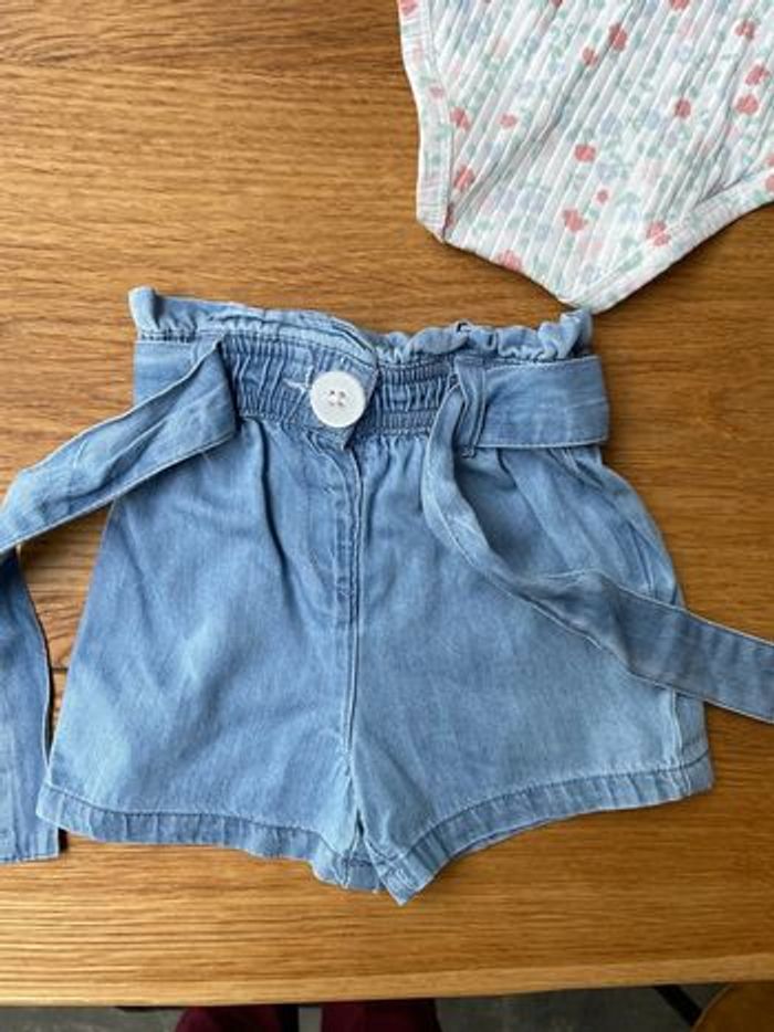 Magnifique ensemble fille Kiabi - photo numéro 4