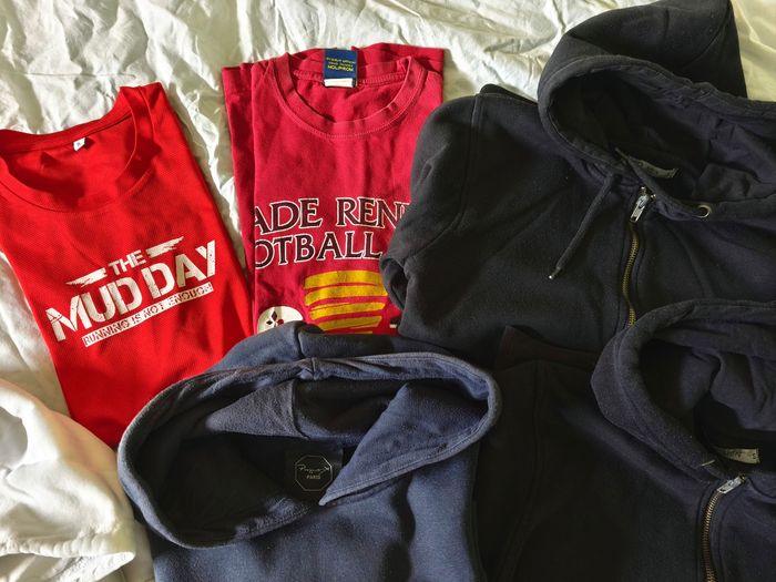 Lot sweats et T.Shirt taille S ado garçon - photo numéro 3