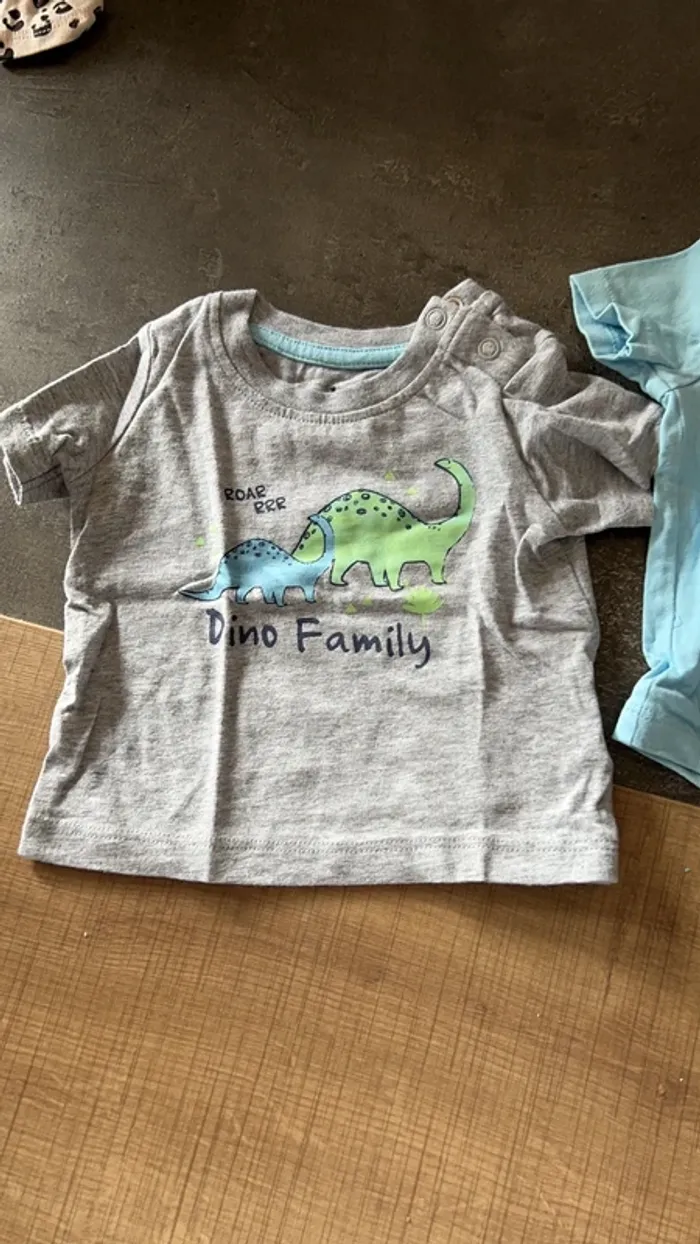 Lot de 2 t-shirts - photo numéro 2