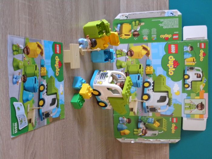 LEGO Duplo - le camion poubelle et tri sélectif 10945 - photo numéro 6