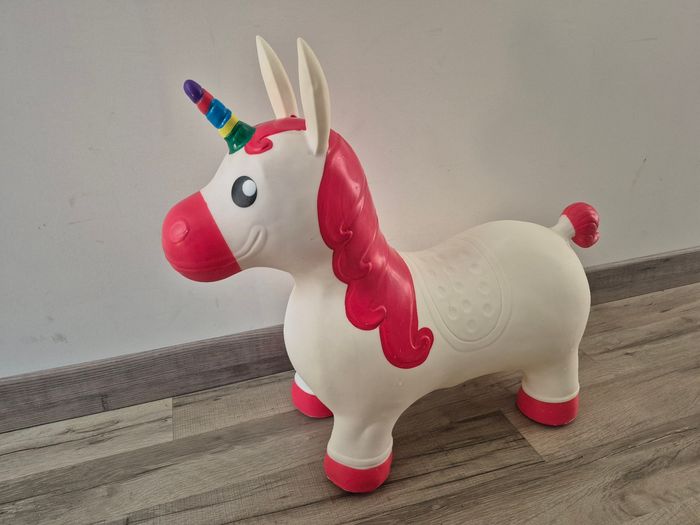 Licorne sauteuse