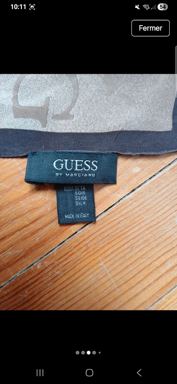 Foulard Guess - photo numéro 3