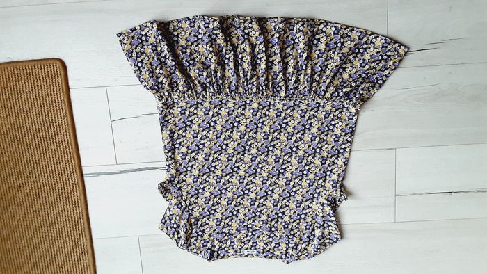 Vêtement femme top haut tee-shirt large manches courtes jaune et violet Gémo taille S