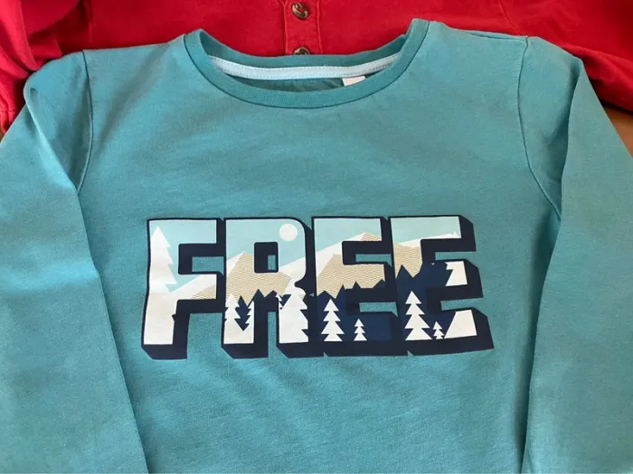 Lot 2 tshirts ML 8 ans - photo numéro 3